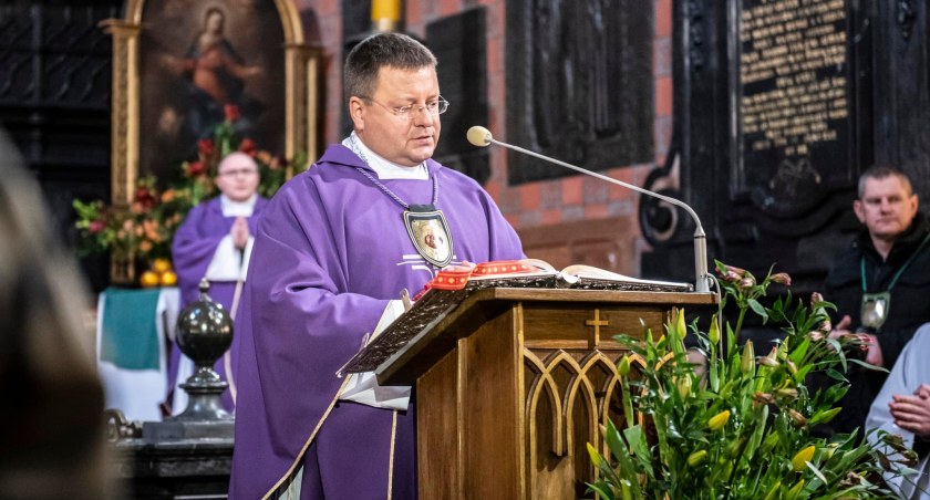  Ks. Jarosław Glonek - nowy proboszcz