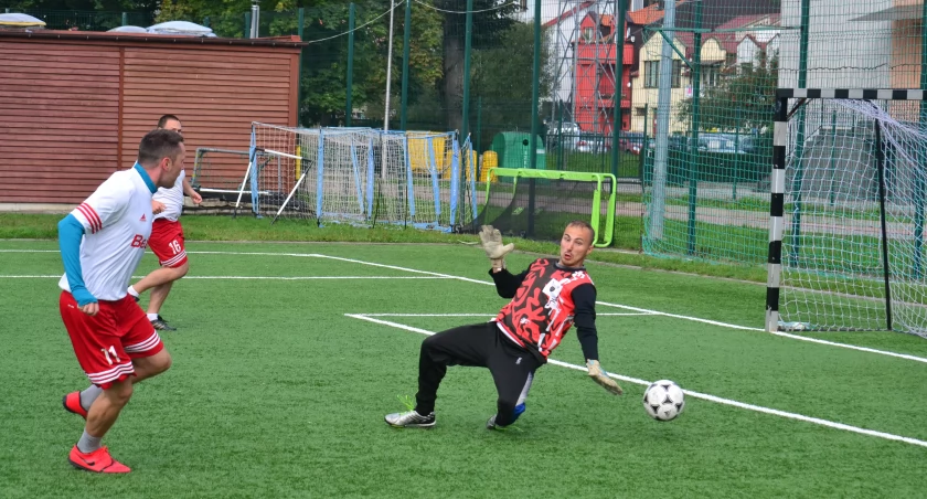 Liga Amatorska, Amatorzy wpadają ostatnią prostą - zdjęcie, fotografia