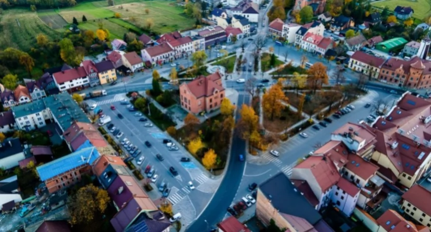 Finanse i Budżet, Jordanów Budżet deficytem miasto będzie zadłużało! - zdjęcie, fotografia