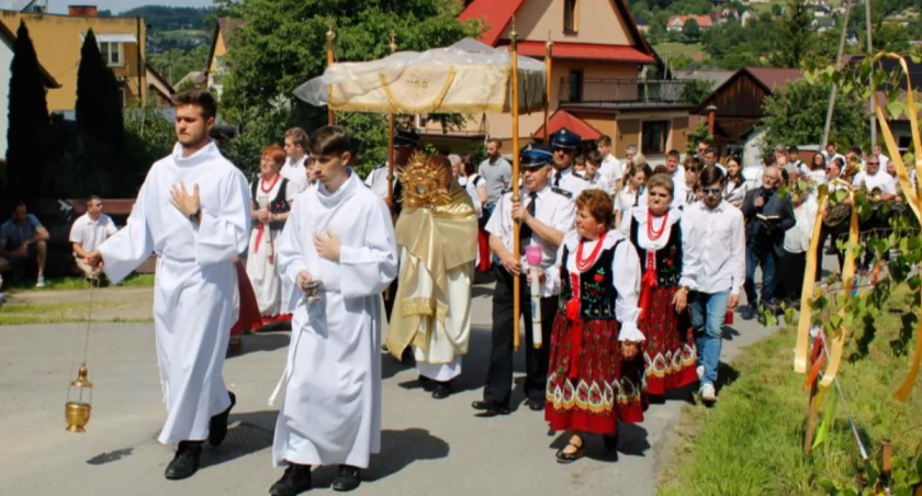 Zdjęcia. Marta Janik, Zuzanna Sasuła