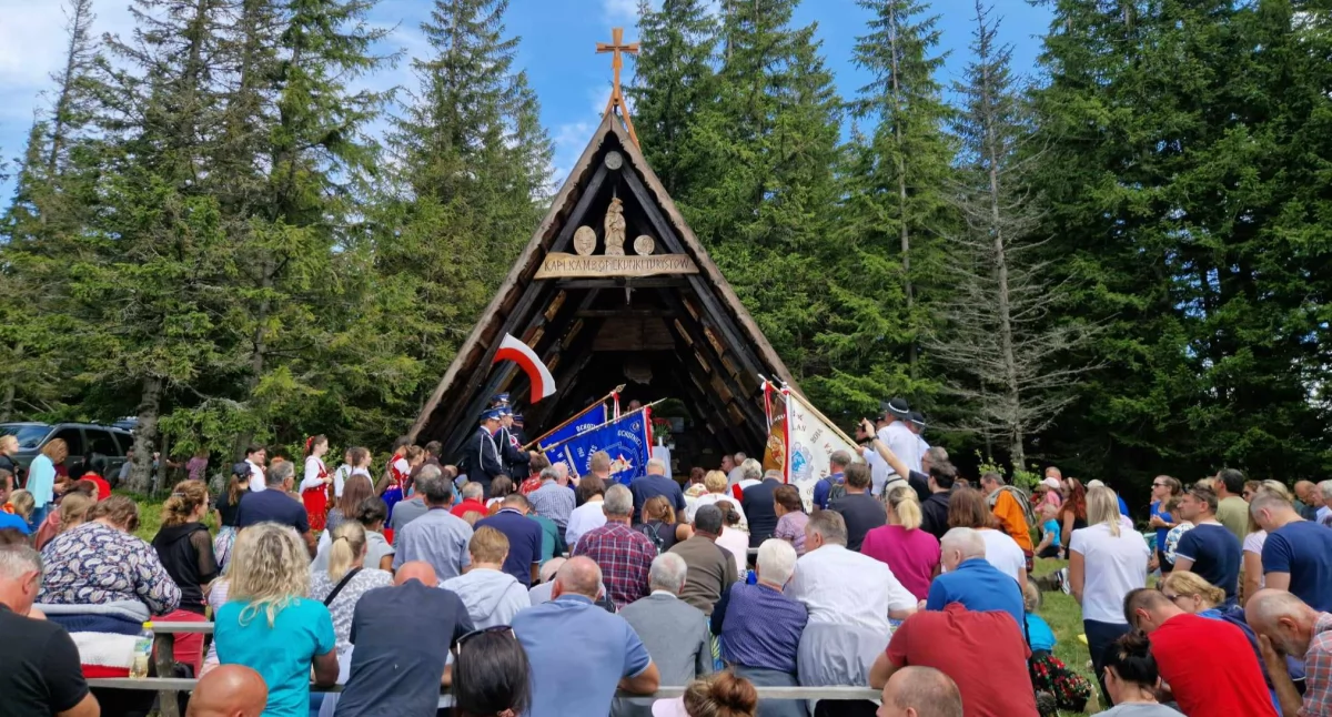 Folklor i Tradycje , Juzyna Tłumy Jubileuszowym spotkaniu Górali - zdjęcie, fotografia
