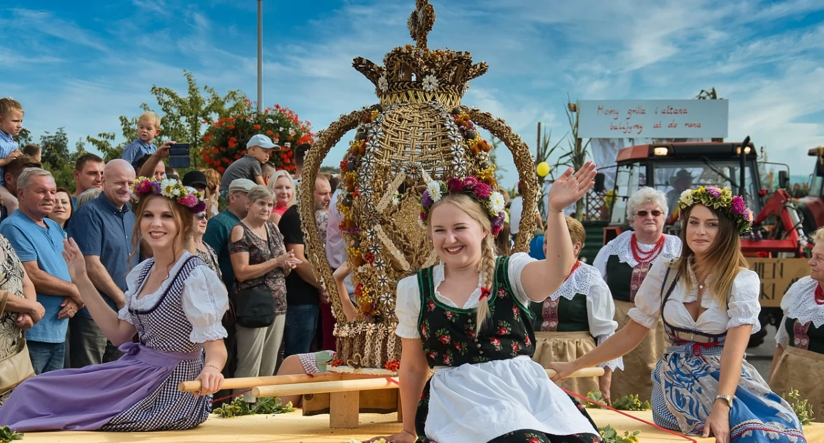 Folklor i Tradycje , Dożynki Gminne Sidzinie niedzielę - zdjęcie, fotografia