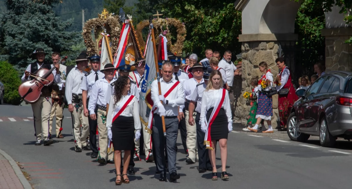 Folklor i Tradycje , Sidzinie dziękowano plony (zdjęcia video) - zdjęcie, fotografia
