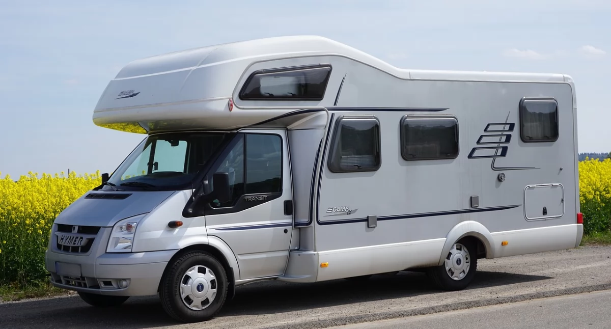 Materiał zewnętrzny, zorganizować życie kółkach Wskazówki temat organizacji przestrzeni kamperze - zdjęcie, fotografia