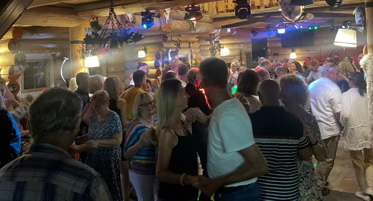 Rozrywka, Zawojską baciarka zespołem Graj! - zdjęcie, fotografia