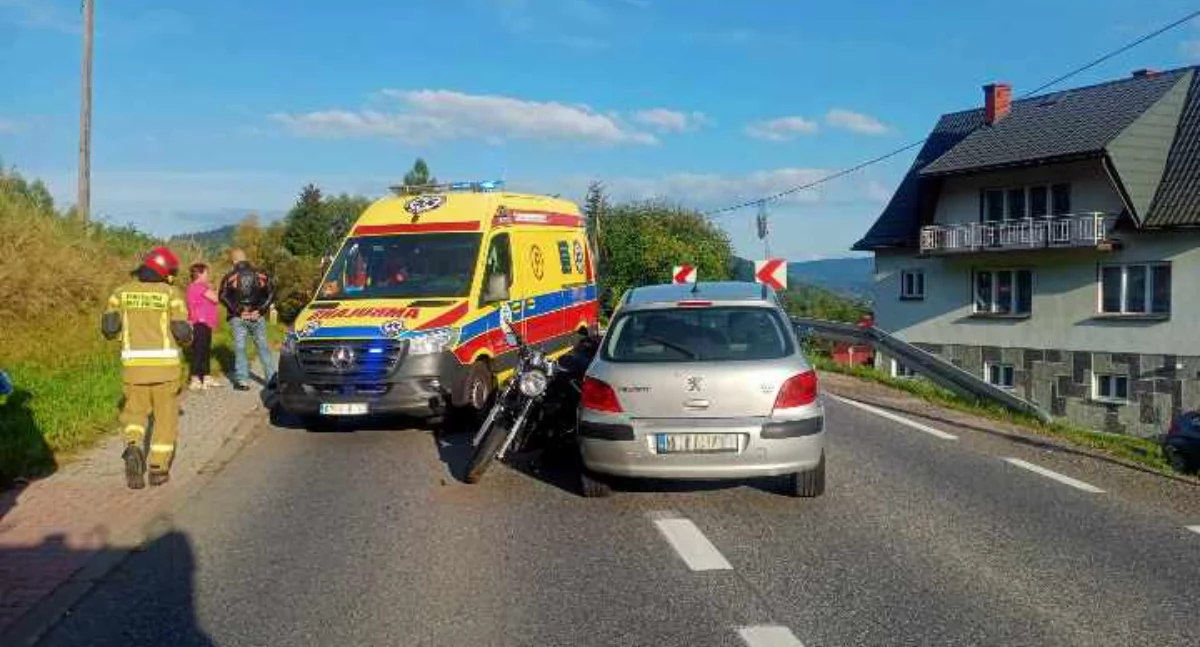 Wypadki drogowe, Wypadek Kukowie Droga zablokowana - zdjęcie, fotografia
