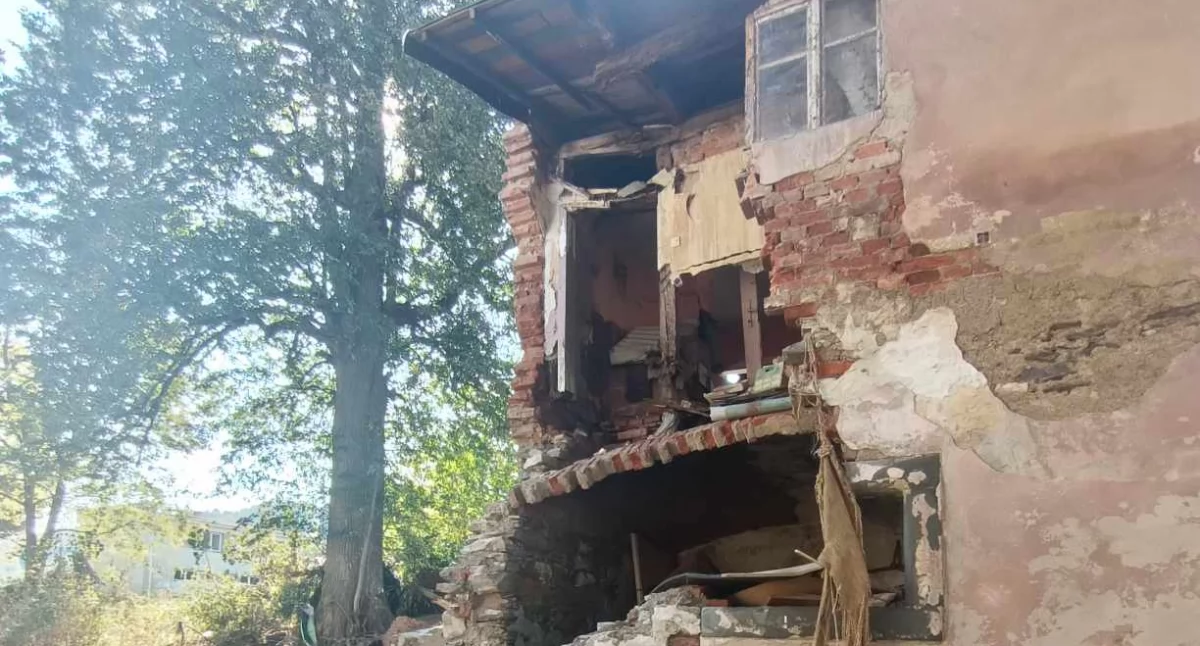 Pomoc społeczna, Pomoc poszkodowanych powodzi Wolontariusze Zawoi Skawicy ruszyli ratunek Stroniu Śląskiemu okolicom - zdjęcie, fotografia