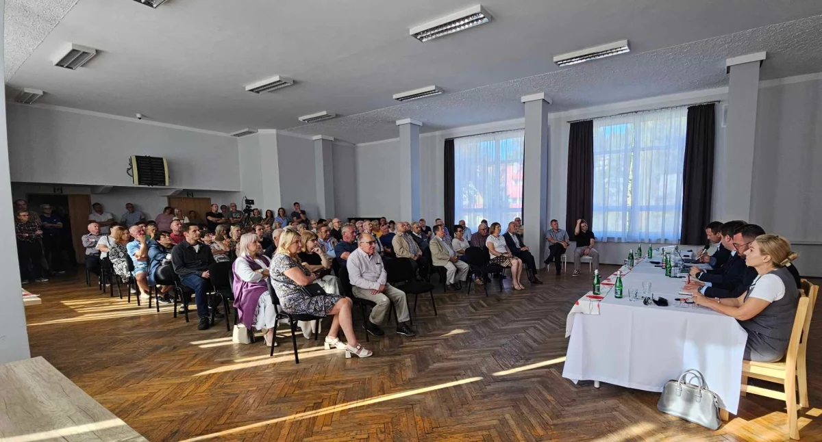 Drogi i Transport, Makowianie debatowali obwodnicy miasta - zdjęcie, fotografia