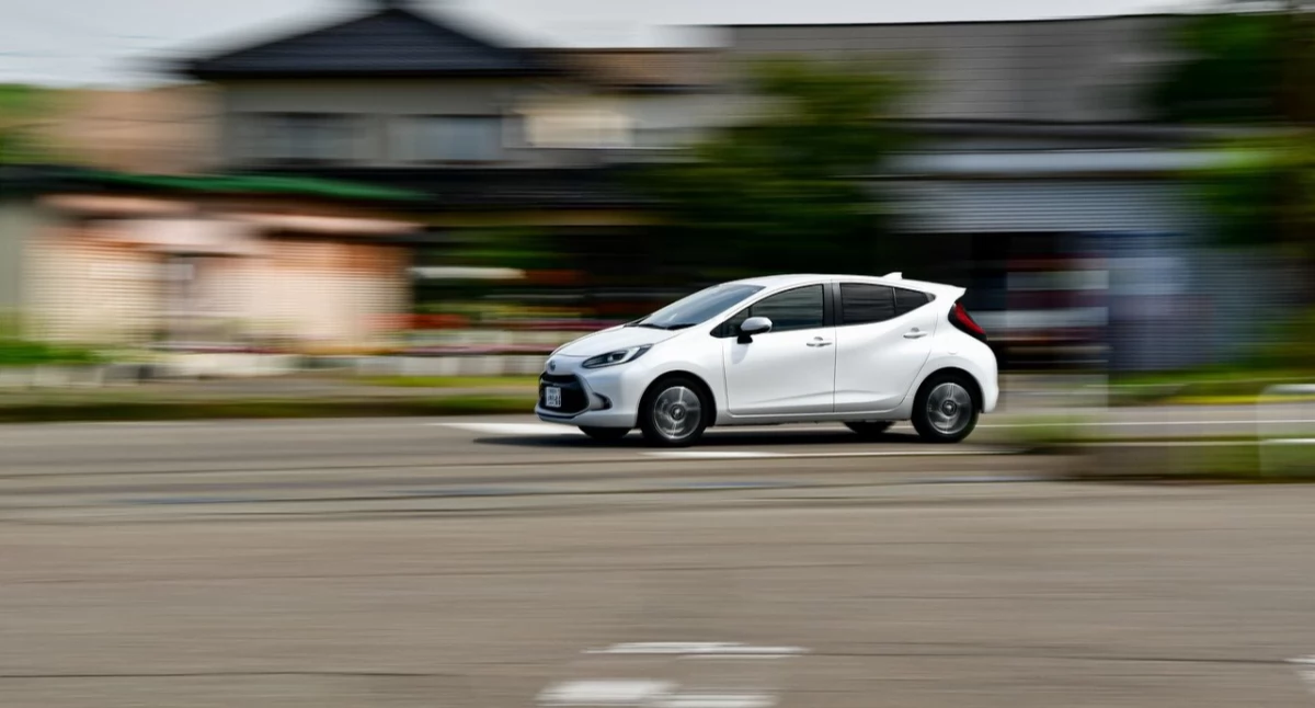 Materiał zewnętrzny, Toyota Ukleja samochody ubezpieczenia wyjątkowa obsługa klienta - zdjęcie, fotografia
