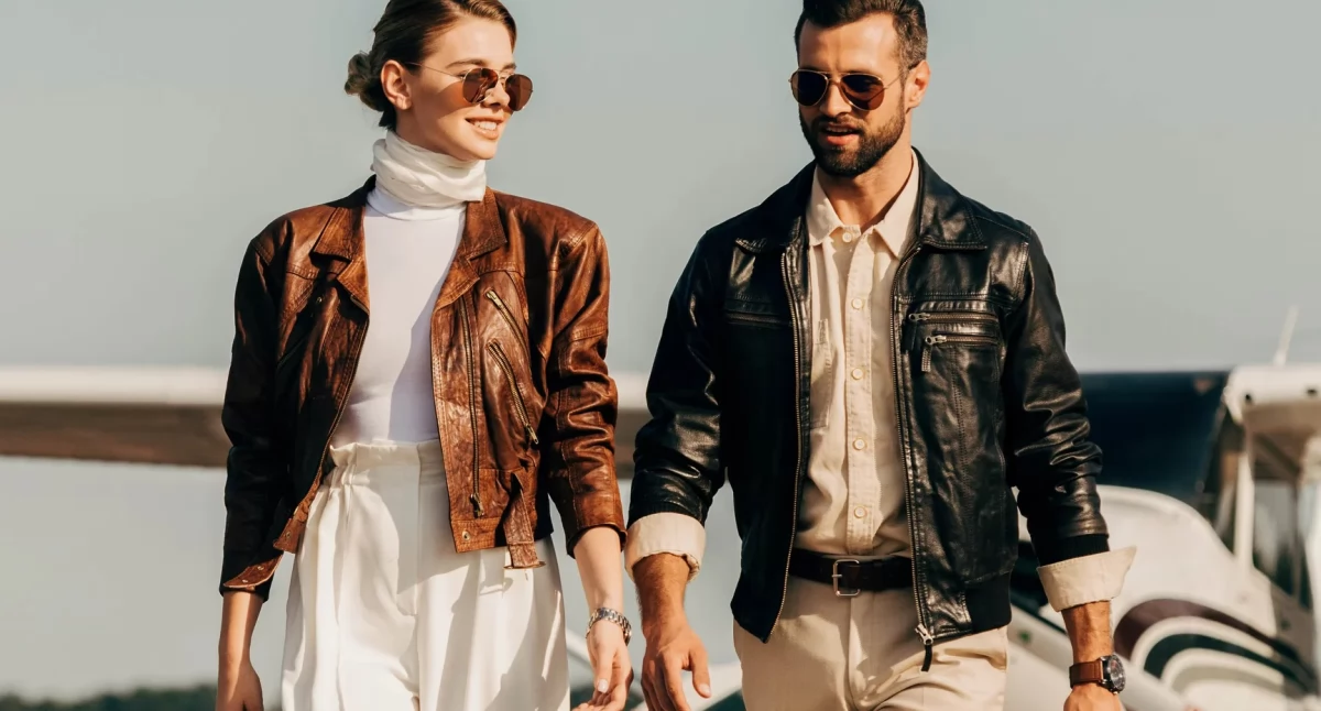 Materiał zewnętrzny, Jesienne kurtki skórzane polskiej marki luksus elegancja wyciągnięcie ręki - zdjęcie, fotografia
