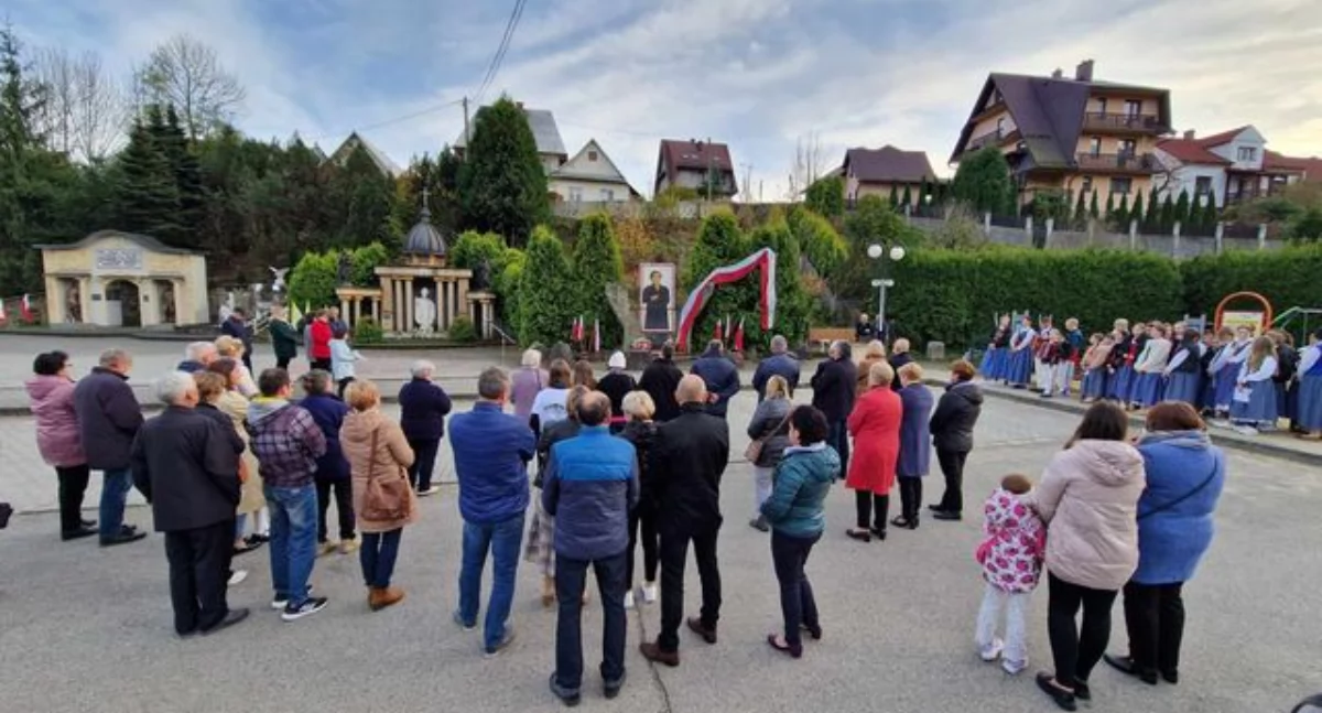 Religia, Uroczystości upamiętniające rocznicę męczeńskiej śmierci Jerzego Popiełuszki Skawicy - zdjęcie, fotografia
