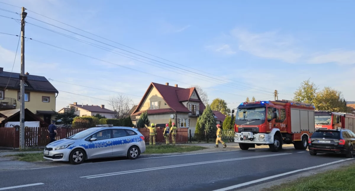 Miejscowe zagrożenie, Interwencja służb ratunkowych Białce - zdjęcie, fotografia