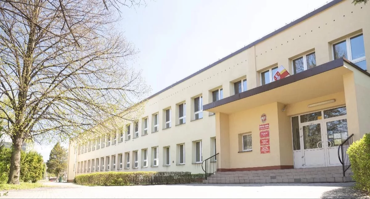 Ze szkolnej ławy, Decyzja zawieszeniu dyrektor Witosa utrzymana - zdjęcie, fotografia