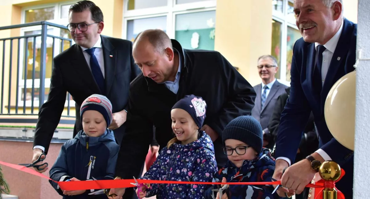 Inwestycje, Jordanowie otwarto dziś publiczny żłobek - zdjęcie, fotografia