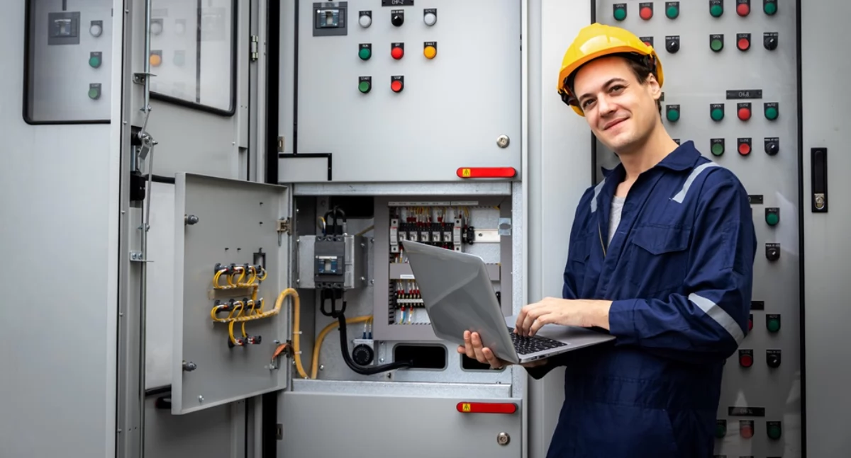 Materiał zewnętrzny, Technik elektryk przepis zawodowy sukces - zdjęcie, fotografia