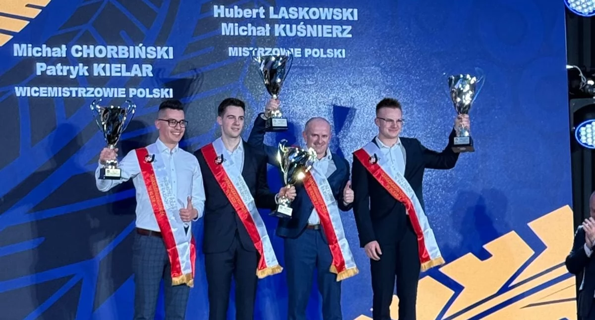 Motosport, Podsumowanie wielkiego sezonu Huberta Laskowskiego Michała Kuśnierza - zdjęcie, fotografia