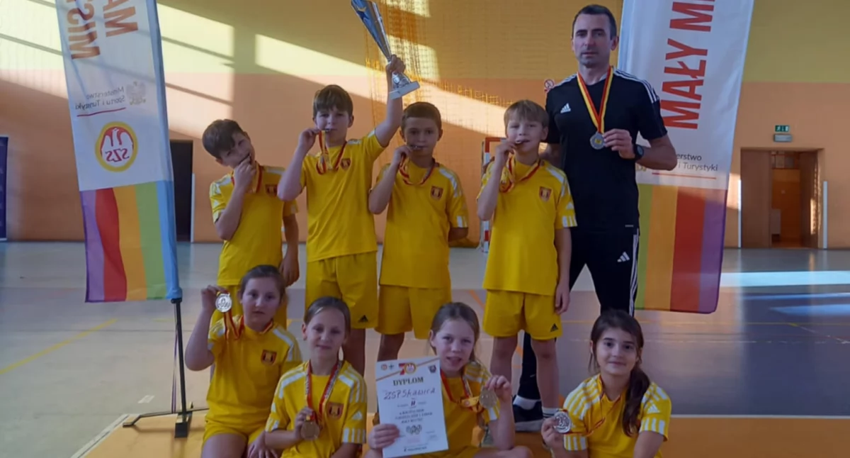 Sport szkolny, mistrzowie Skawicy pokazali - zdjęcie, fotografia