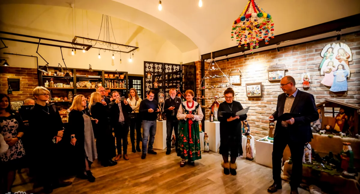 Folklor i Tradycje , „Beskidzkie światy Adwentu Karnawału” otwarta Jászberény - zdjęcie, fotografia