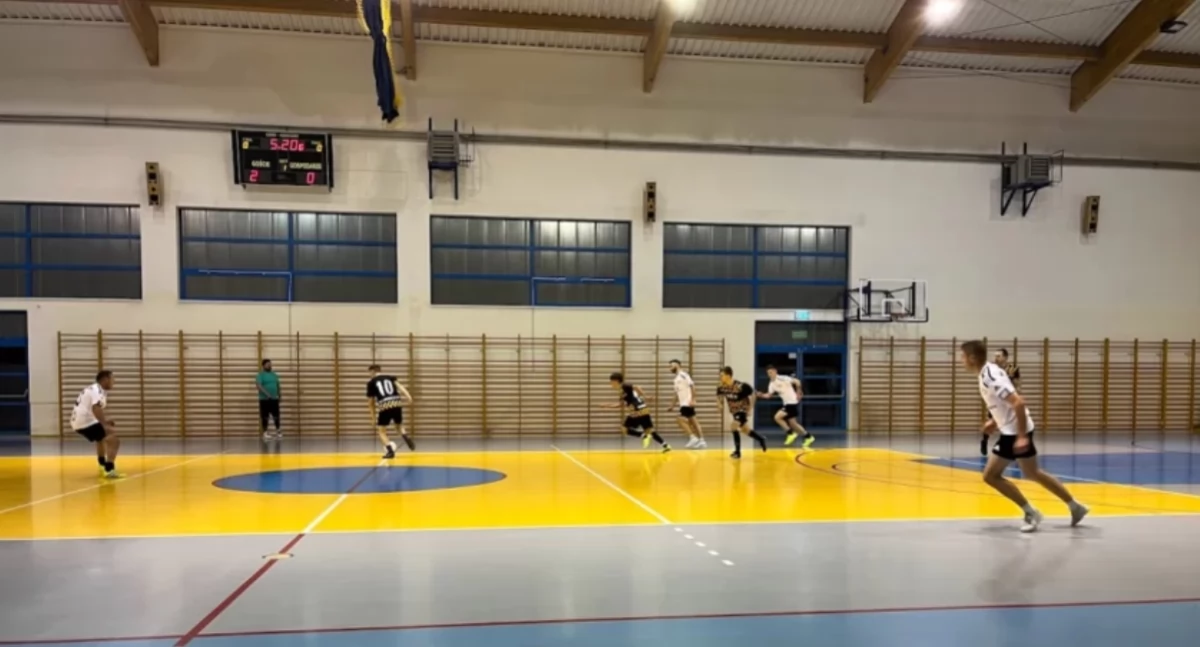 Liga Amatorska, futsalu przenosi Babią Górę - zdjęcie, fotografia