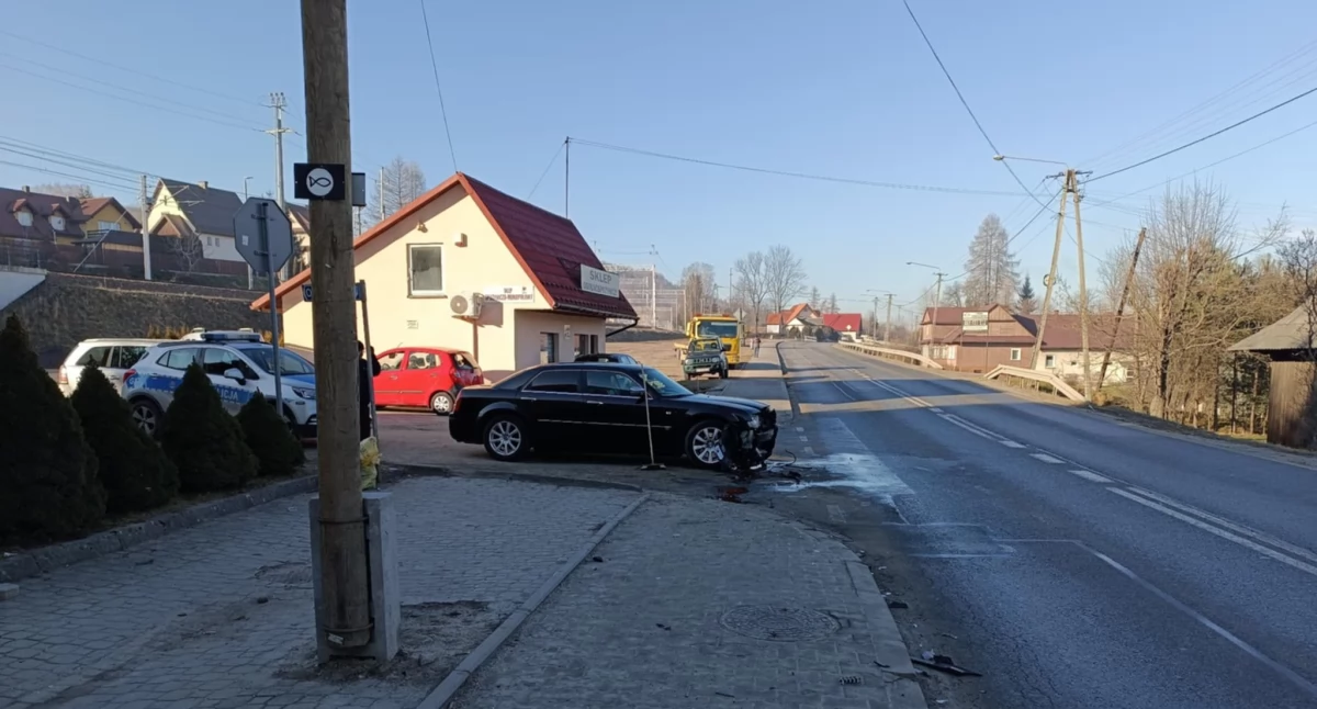 Fot. Pomoc Drogowa Zakopianka Holowanie 24/7 Laweta Skomielna Biała 