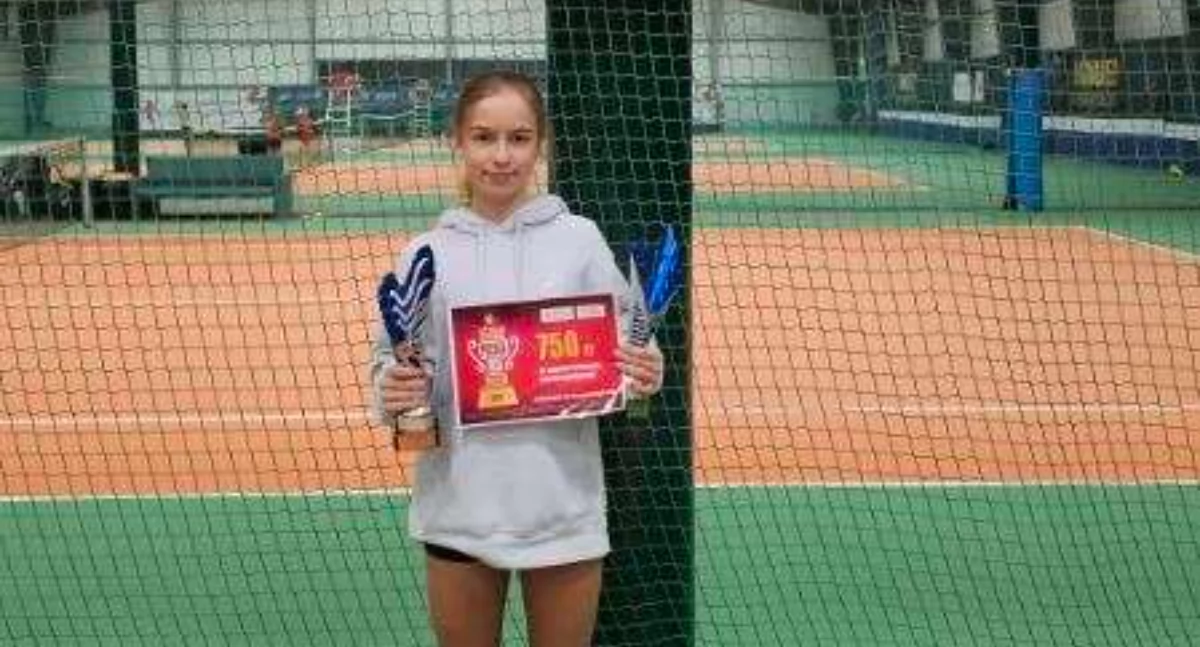 Tenis, Złoto srebro Katarzyny Listwan brąz Julii zakończenie - zdjęcie, fotografia
