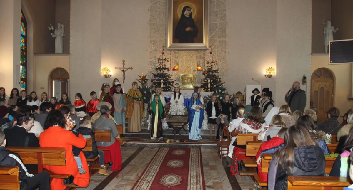 Religia, Święto Objawienia Pańskiego Naprawie Orszak Trzech Króli Jasełka uczniów - zdjęcie, fotografia
