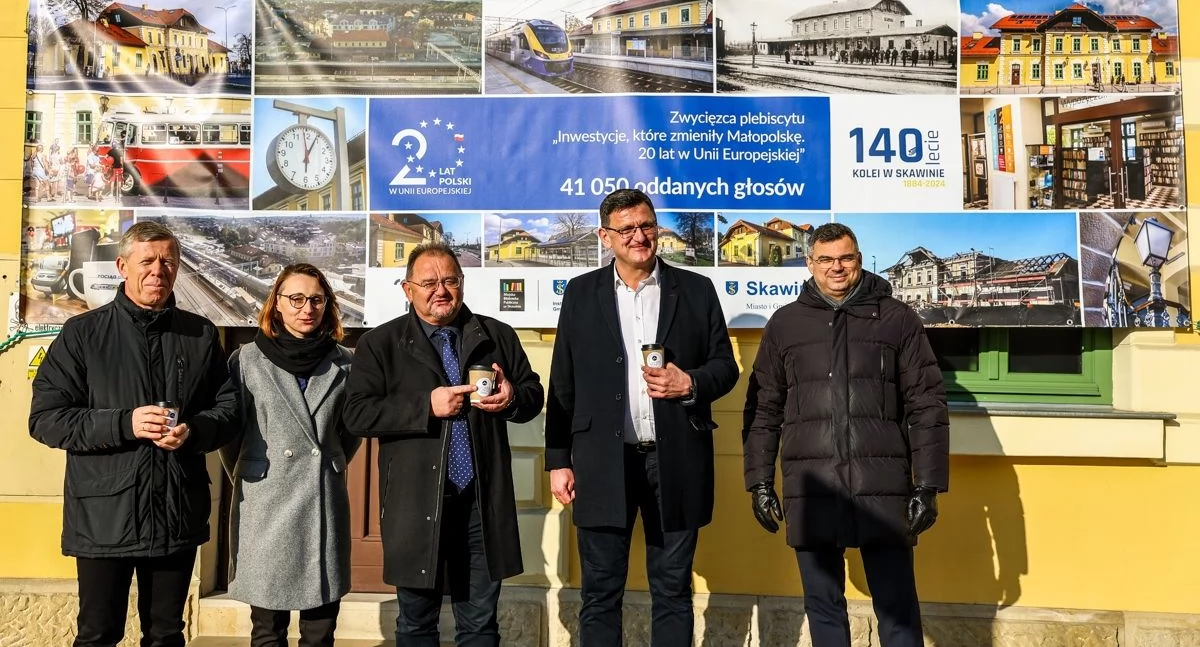 Drogi i Transport, Zawoi przez Sułkowice Skawiny linia autobusowa Małopolskich Linii Dowozowych - zdjęcie, fotografia