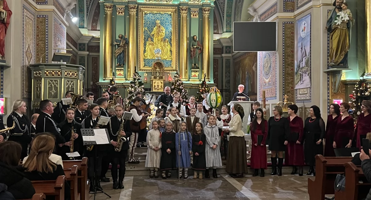 Folklor i Tradycje , Świąteczne kolędowanie Osielcu - zdjęcie, fotografia
