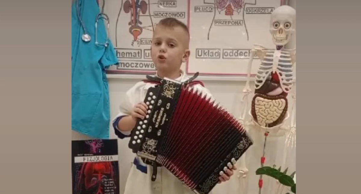 Ze szkolnej ławy, Patryk Biedrawa wyśpiewał sobie wygraną - zdjęcie, fotografia