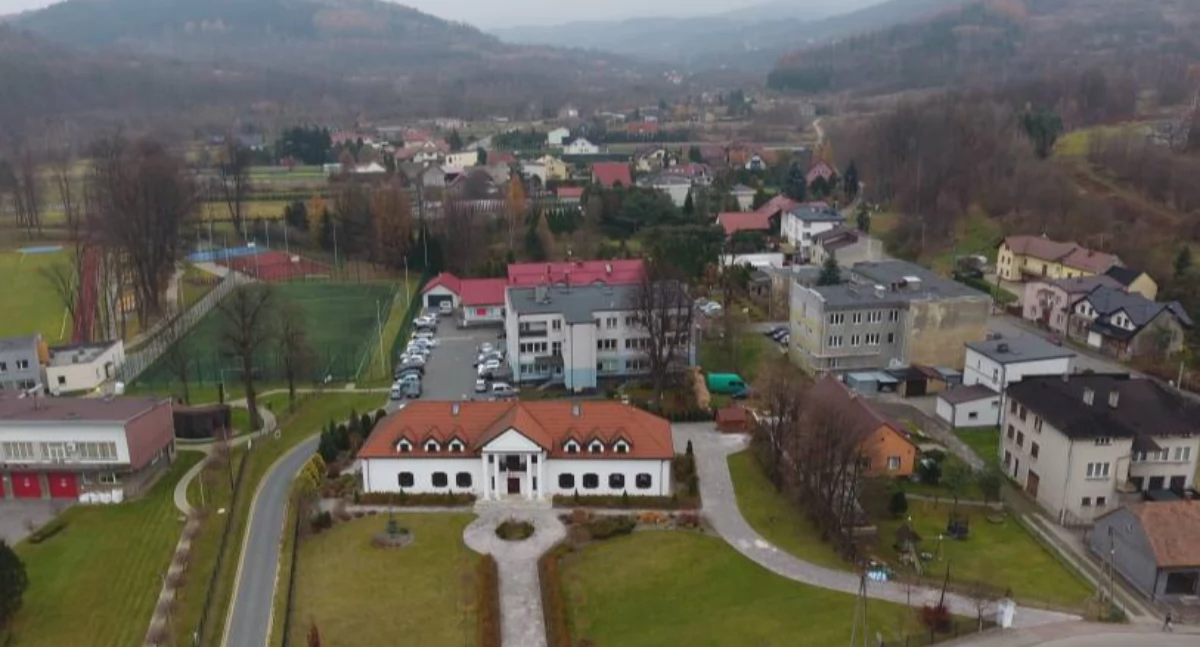 Nasze sprawy, duchu dworze opowieść Zembrzyc - zdjęcie, fotografia