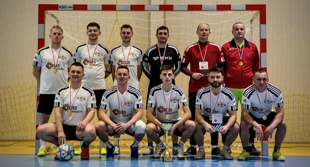 Liga Amatorska, Emocje Suskiej Lidze Futsalu ostatniego gwizdka - zdjęcie, fotografia