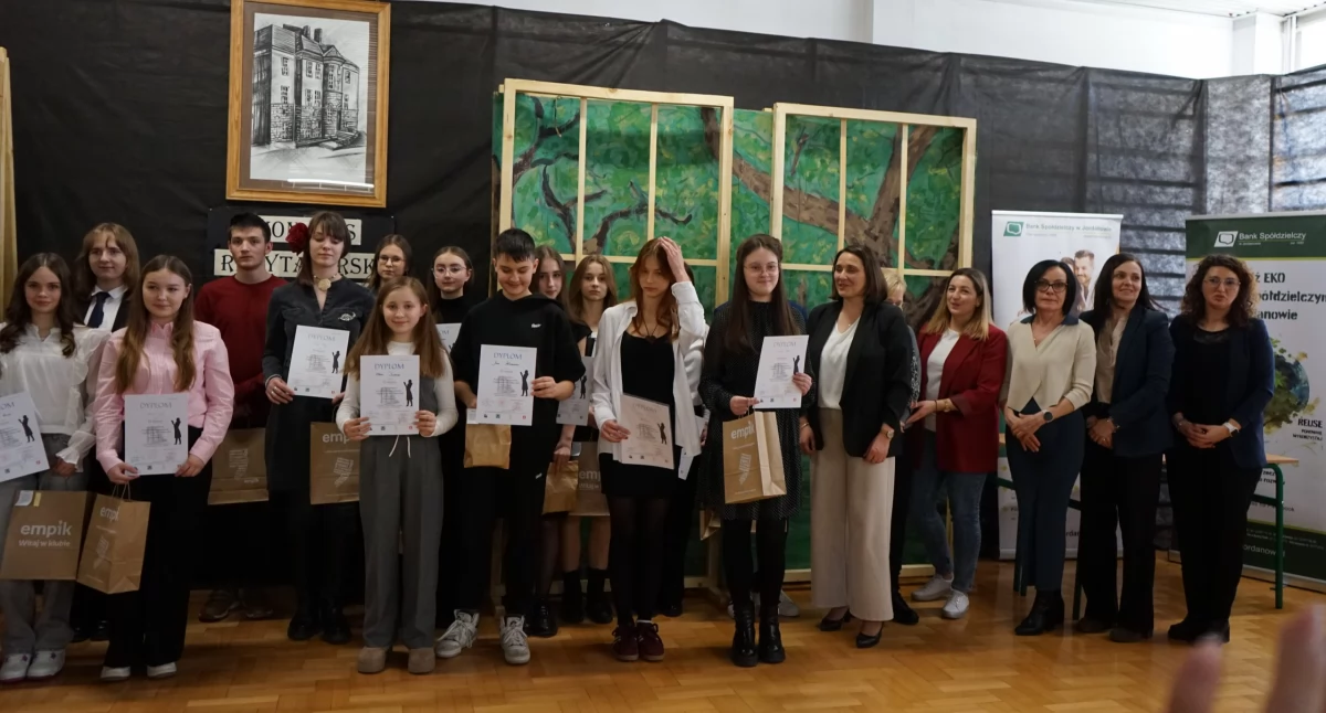 Ze szkolnej ławy, Konkurs Recytatorski Poezji Niemiecko Anglojęzycznej Uczniów Szkół Podstawowych - zdjęcie, fotografia