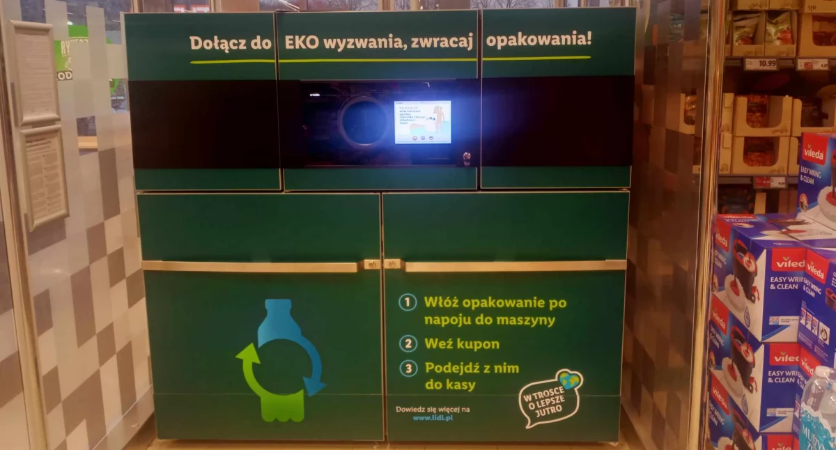Nasze sprawy, Pierwszy butelkomat Suchej Beskidzkiej działa - zdjęcie, fotografia