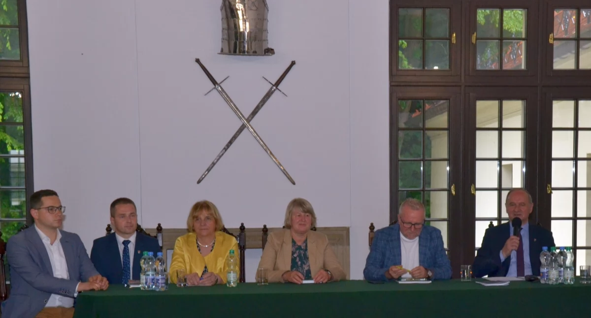 Nasze sprawy, Sucha Beskidzka Rozpoczyna spotkań mieszkańcami - zdjęcie, fotografia
