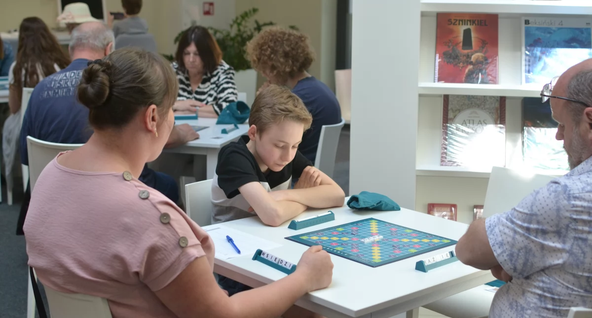 Rozrywka, Otwarte Mistrzostwa Scrabble Bibliotece Suskiej - zdjęcie, fotografia
