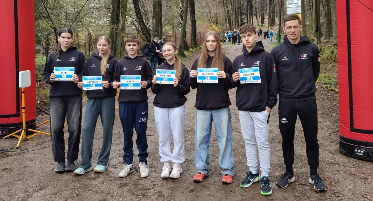 Biegi, Marta Matyasik Paweł Kąkol wśród najlepszych biegaczy górskich Polsce - zdjęcie, fotografia