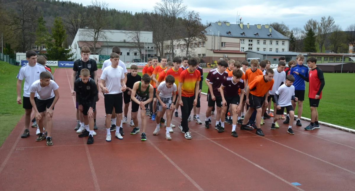 Sport szkolny, Biegowe szaleństwo Suchej Beskidzkiej - zdjęcie, fotografia