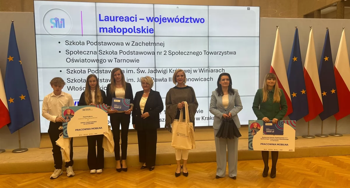 Ze szkolnej ławy, Zachełmna wśród najlepszych Polsce ogromny sukces konkursie „Szkoła Międzypokoleniowa” - zdjęcie, fotografia