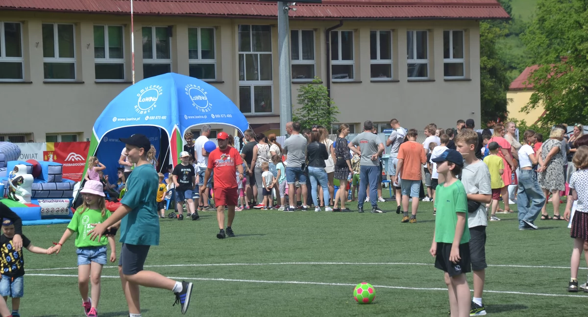 Nasze sprawy, Podbabiogórski Sportowy Dzień Dziecka darmowymi atrakcjami sobotę Lachowicach - zdjęcie, fotografia