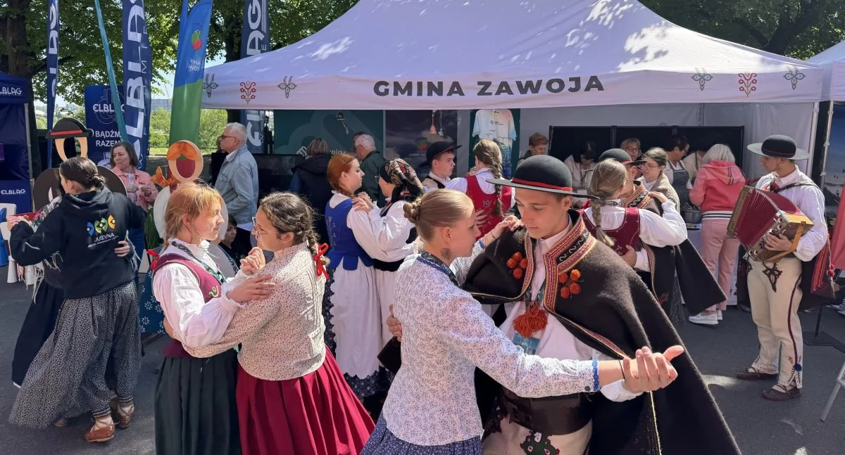 Folklor i Tradycje , Zespół Regionalny „Juzyna” Zawoi - zdjęcie, fotografia