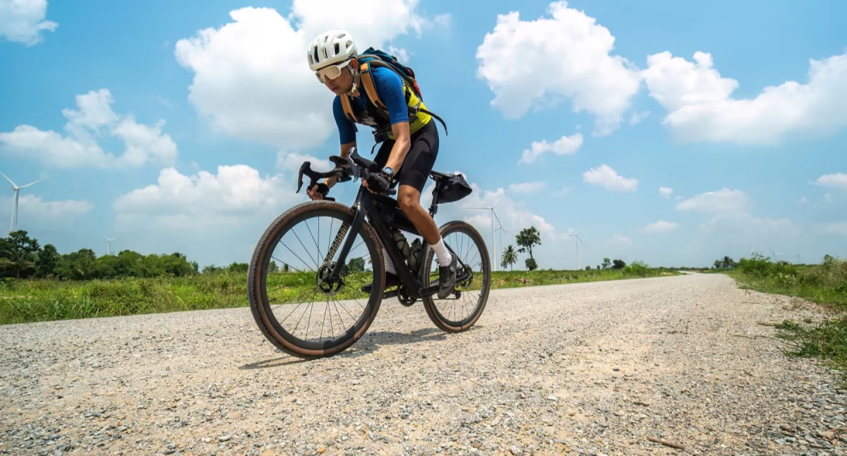 Materiał zewnętrzny, Rower gravel trekkingowy który lepszy długie wyprawy - zdjęcie, fotografia