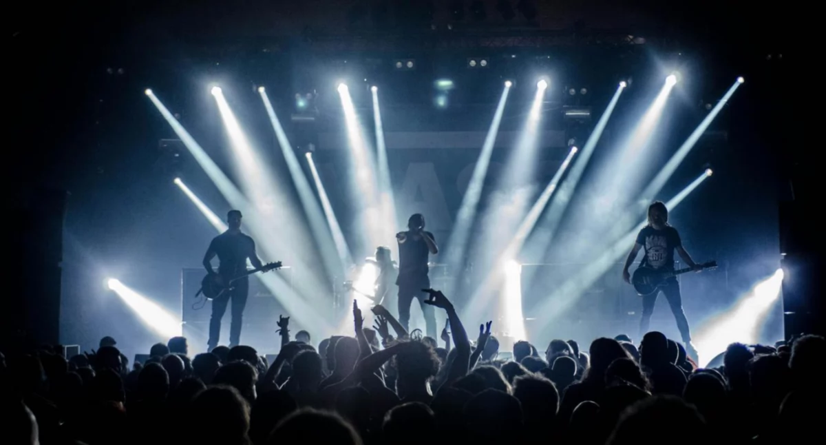Materiał zewnętrzny, przygotować koncertu zespół Wszystko musicie mieć - zdjęcie, fotografia