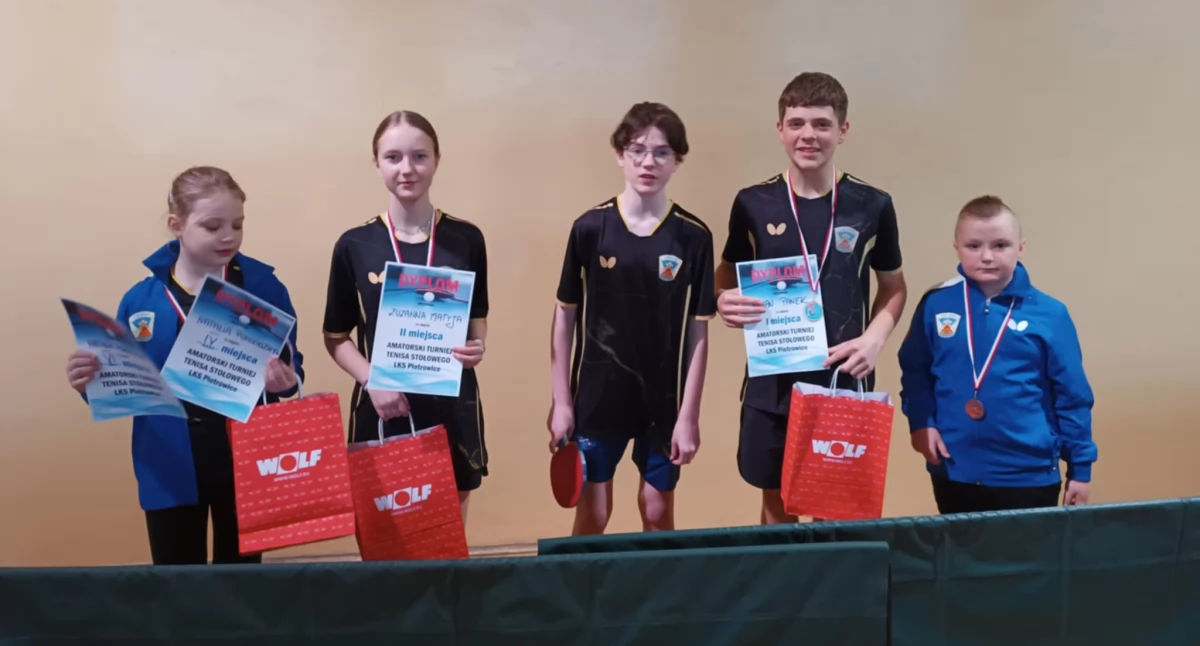 Tenis, Turniej Tenisa Stołowego Puchar Burmistrza Makowa Podhalańskiego - zdjęcie, fotografia