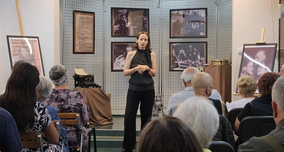 Film i Teatr, Kobieta która grzechu pragnie Babią Górą (zdjęcia video) - zdjęcie, fotografia
