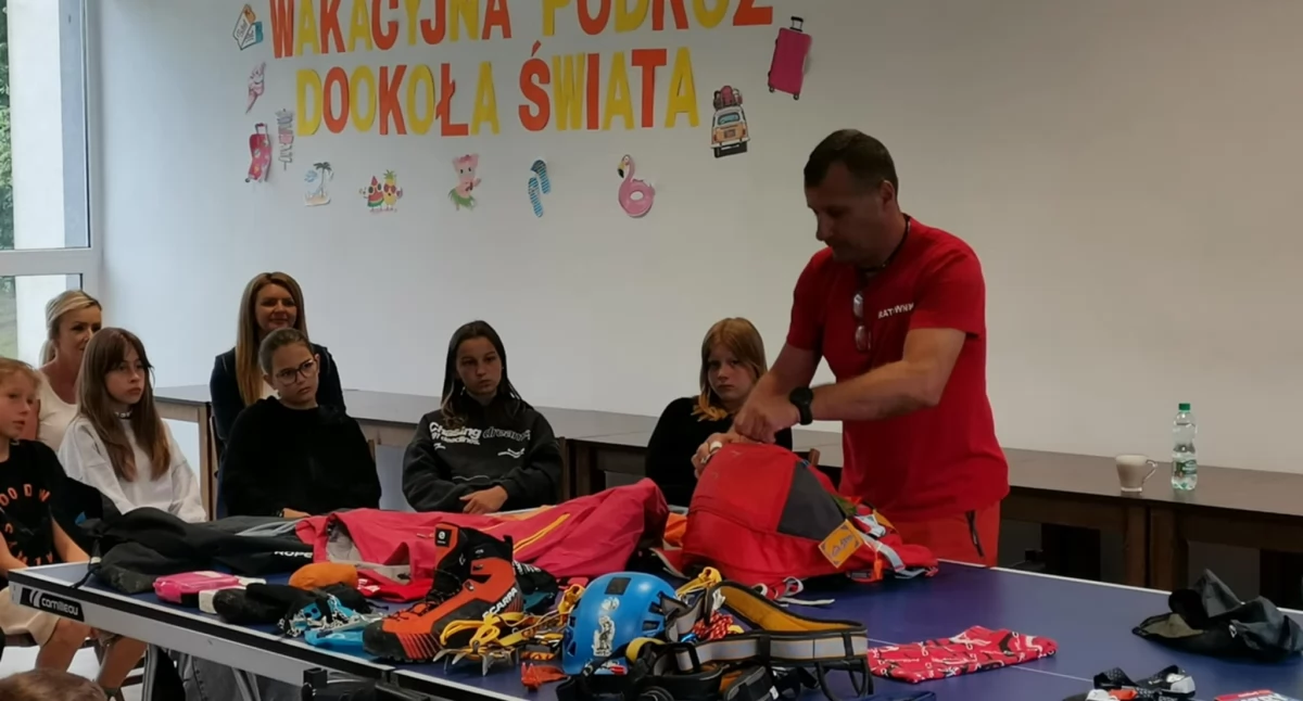 Atrakcje Turystyczne - Podróże małe i duże, Bezpieczne Wakacje Gminą Zembrzyce Ruszył wakacyjny spotkań! - zdjęcie, fotografia