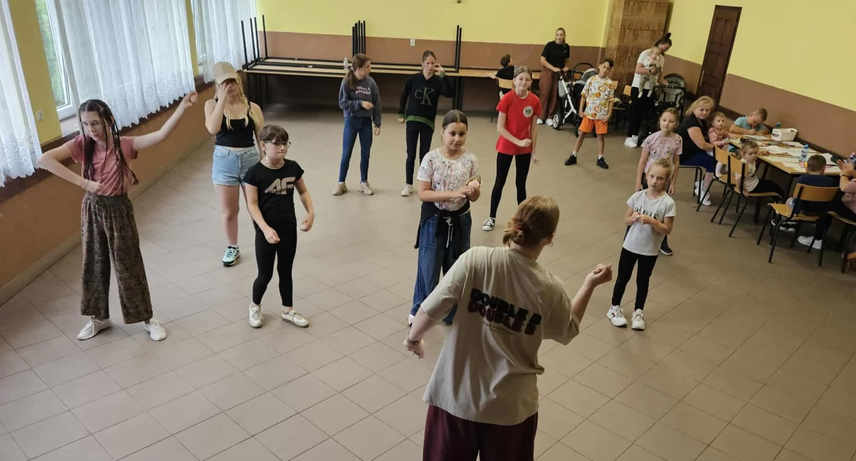 Rozrywka, Wesołe Wieprzki zwalniają tempa taneczno muzyczne warsztaty wyzwania! - zdjęcie, fotografia