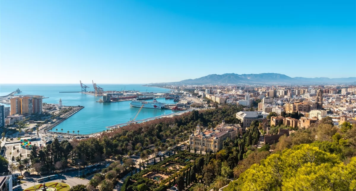Materiał zewnętrzny, warto wybrać wycieczkę Malagi Gibraltaru - zdjęcie, fotografia