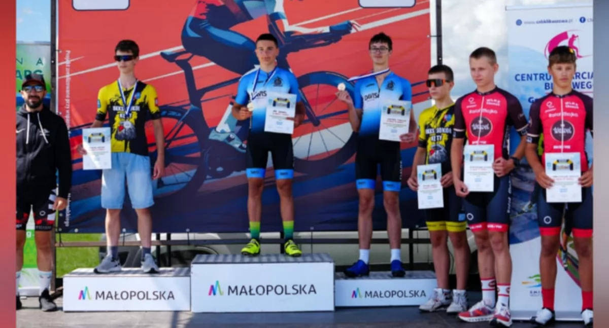 Rowery, Cztery medale zawodników Łętownia Cycling Academy - zdjęcie, fotografia