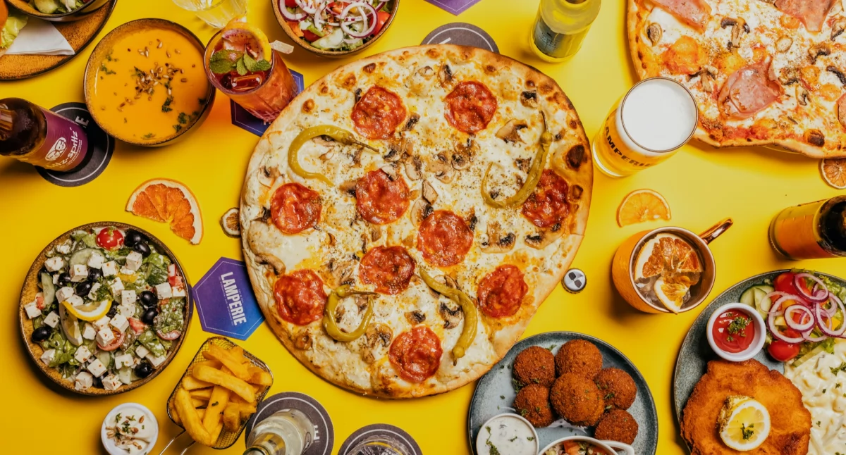 Materiał zewnętrzny, Delikatesy włoskie kulinarna podróż serca Italii - zdjęcie, fotografia