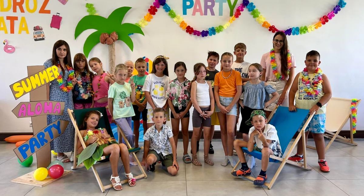 Rozrywka, Aloha Party Zembrzycach pożegnanie wakacji hawajskim stylu - zdjęcie, fotografia